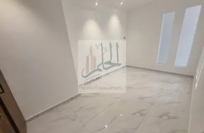 شقة - 2 غرف نوم - 2 حمامات للايجار في برج عايدة 1 - النعيمية - عجمان