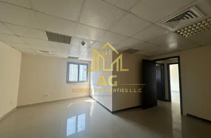 Office Space - Studio - 1 Bathroom for rent in Sheikha Noor Tower - Barsha Heights (Tecom) - Dubai