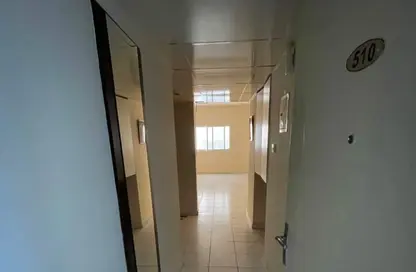 Apartment - Studio - 1 Bathroom for rent in New Al Taawun Road - Al Taawun - Sharjah