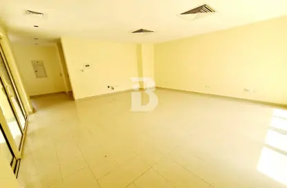 صورة لـ غرفة فارغة تاون هاوس - 3 غرف نوم - 4 حمامات للبيع في خنور - حدائق الراحة - أبوظبي ، صورة رقم 1