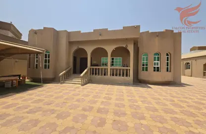 Villa - 5 Bedrooms - 4 Bathrooms for rent in Al Dhait South - Al Dhait - Ras Al Khaimah