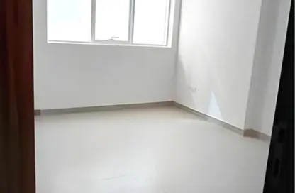 شقة - غرفة نوم - 2 حمامات للبيع في قرية الأميرة - عجمان