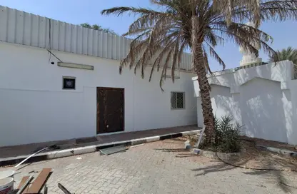 فيلا - 4 غرف نوم - 4 حمامات للايجار في المرخانية - العين