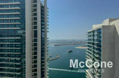 Apartment - 1 Bedroom - 1 Bathroom for rent in Marina Vista - EMAAR Beachfront - Dubai Harbour - Dubai