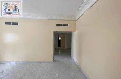 Apartment - 2 Bedrooms - 2 Bathrooms for rent in Al Khan Corniche - Al Khan - Sharjah