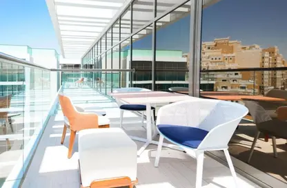 Apartment - 2 Bedrooms - 3 Bathrooms for sale in The 8 - The Crescent - Palm Jumeirah - Dubai