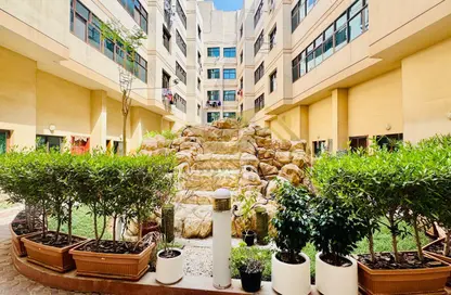 شقة - غرفة نوم - 2 حمامات للايجار في منطقة حديقة الكرامة - الكرامة - دبي شقة - غرفة نوم - 2 حمامات للايجار في منطقة حديقة الكرامة - الكرامة - دبي