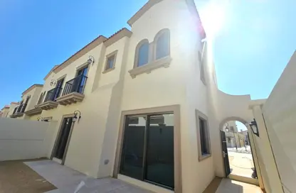 Townhouse - 3 Bedrooms - 5 Bathrooms for sale in Bloom Living - Zayed City (Khalifa City C) - Khalifa City - Abu Dhabi