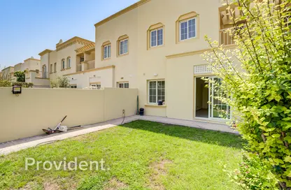 فيلا - 2 غرف نوم - 3 حمامات للايجار في الينابيع 12 - الينابيع - دبي