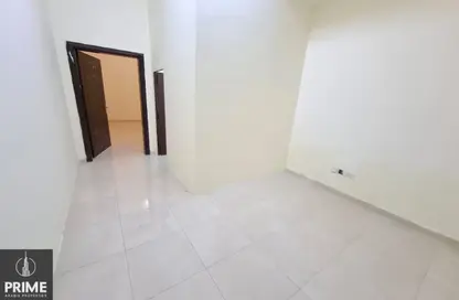 Villa - 2 Bedrooms - 1 Bathroom for rent in Rabdan - Abu Dhabi