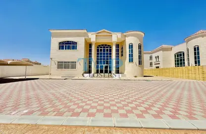 فيلا - 5 غرف نوم - 7 حمامات للايجار في النايفه - الهيلي - العين