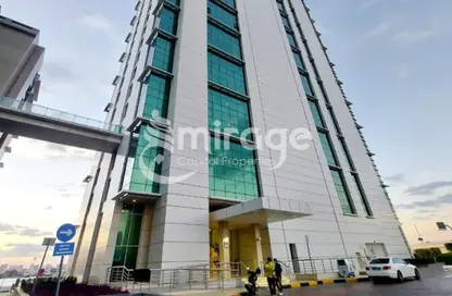 Apartment - 1 Bedroom - 2 Bathrooms for sale in RAK Tower - Marina Square - Al Reem Island - Abu Dhabi