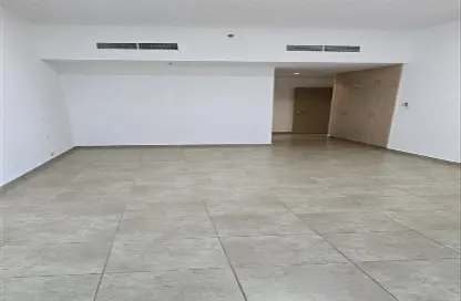 Apartment - 1 Bedroom - 2 Bathrooms for rent in Al Muraqqabat - Deira - Dubai