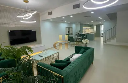 Villa - 4 Bedrooms - 5 Bathrooms for rent in Sydney Villas - District 18 - Jumeirah Village Circle - Dubai