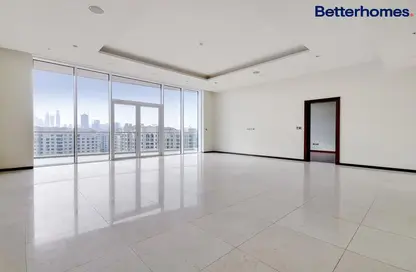 Empty Room image for: Apartment - 2 Bedrooms - 3 Bathrooms for rent in Amber - Tiara Residences - Palm Jumeirah - Dubai, Image 1
