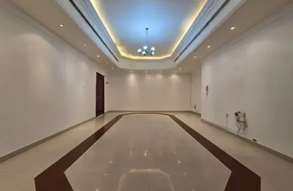 Apartment - 4 Bedrooms - 4 Bathrooms for rent in Khalifa City A - Khalifa City - Abu Dhabi
