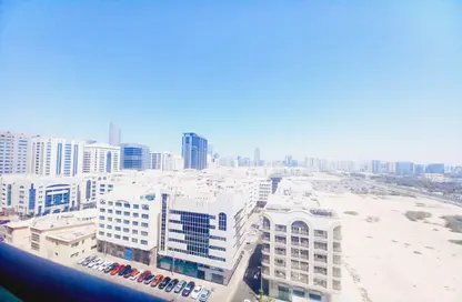 Apartment - 2 Bedrooms - 2 Bathrooms for rent in Al Heel Tower - Mubarak Bin Mohammed Street - Al Khalidiya - Abu Dhabi