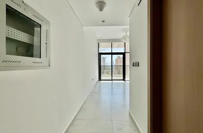 Apartment - Studio - 1 Bathroom for rent in Sama Al Jaddaf - Al Jaddaf - Dubai
