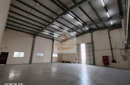 Warehouse - Studio - 1 Bathroom for rent in Al Jlail - Al Sajaa - Sharjah