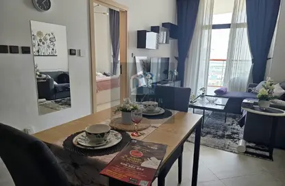 Apartment - 1 Bedroom - 2 Bathrooms for rent in Binghatti Avenue - Al Jaddaf - Dubai