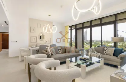 Living Room image for: Apartment - 3 Bedrooms - 3 Bathrooms for rent in Vida Residence - The Hills - Dubai, Image 1