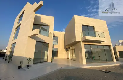 Villa - 5 Bedrooms for rent in Nad Al Sheba 2 - Nad Al Sheba - Dubai