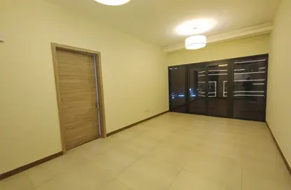Apartment - 1 Bedroom - 2 Bathrooms for rent in SOL Bay - Business Bay - Dubai
