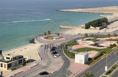 Apartment - 3 Bedrooms - 4 Bathrooms for sale in Cornish Tower - Al Rumaila - Ajman