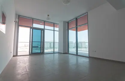 Apartment - 2 Bedrooms - 2 Bathrooms for rent in Eastern Star Residence - Al Jaddaf - Dubai