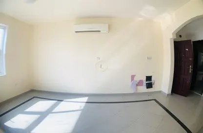 Apartment - 1 Bedroom - 2 Bathrooms for rent in Al Mraijeb - Al Jimi - Al Ain