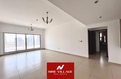 شقة - 2 غرف نوم - 3 حمامات للايجار في ستاديوم بوينت - مدينة دبي الرياضية - دبي