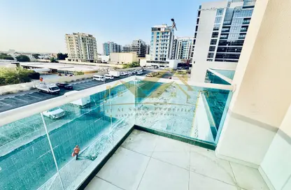 Apartment - 1 Bedroom - 2 Bathrooms for rent in Jumeirah Garden City - Al Satwa - Dubai