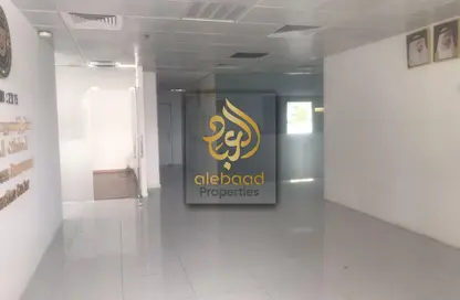 Shop - Studio - 2 Bathrooms for rent in Al Zarooni - Al Mamzar - Deira - Dubai