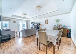 Living / Dining Room image for: Apartment - 2 bedrooms - 4 bathrooms for sale in Al Seef Tower - Dubai Marina - Dubai, Image 1