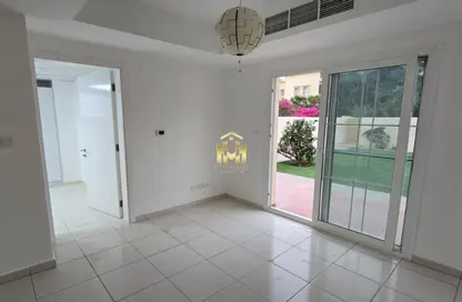 Villa - 3 Bedrooms - 3 Bathrooms for rent in Springs 11 - The Springs - Dubai