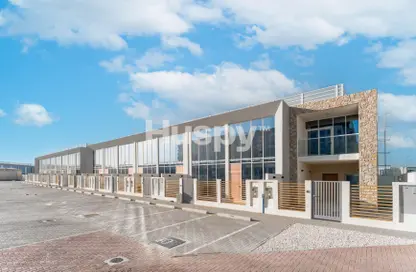 Townhouse - 3 Bedrooms - 5 Bathrooms for rent in Rukan 3 - Dubai Land - Dubai