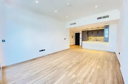Apartment - 2 Bedrooms - 3 Bathrooms for rent in Chaimaa Avenue 2 - Chaimaa Avenue Residences - Jumeirah Village Circle - Dubai