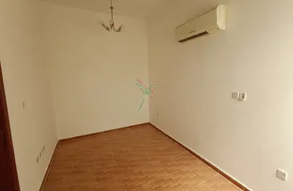 Apartment - 2 Bedrooms - 2 Bathrooms for rent in Al Sarooj - Al Ain