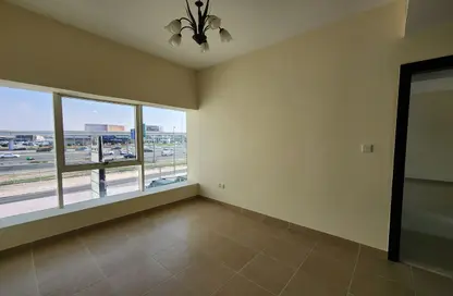 Apartment - 1 Bedroom - 2 Bathrooms for rent in Infinity Building - Sheikh Zayed Road - Dubai