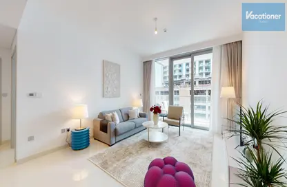 Living Room image for: Apartment - 1 Bedroom - 1 Bathroom for rent in Beach Isle - EMAAR Beachfront - Dubai Harbour - Dubai, Image 1