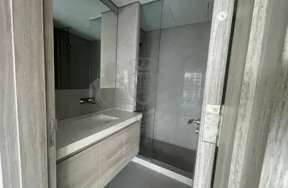 Apartment - Studio - 1 Bathroom for rent in SOL Bay - Business Bay - Dubai