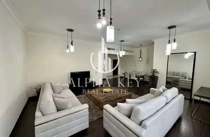 Apartment - 2 Bedrooms - 2 Bathrooms for rent in Rimal 4 - Rimal - Jumeirah Beach Residence - Dubai