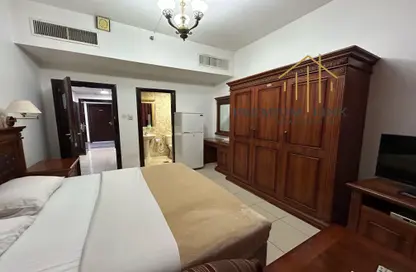 Hotel  and  Hotel Apartment - Studio - 1 Bathroom for rent in Muraijeb Tower - Hamdan Street - Abu Dhabi