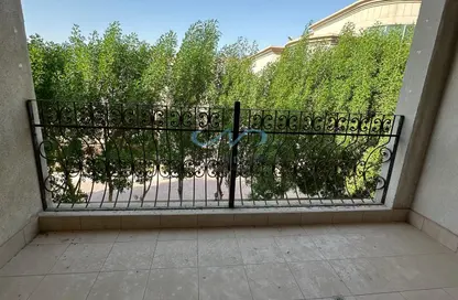 شقة - 3 غرف نوم - 4 حمامات للايجار في مركز محمد بن زايد - مدينة محمد بن زايد - أبوظبي