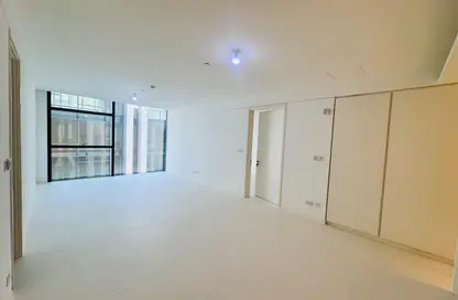 Apartment - 1 Bedroom - 3 Bathrooms for rent in RDK Towers - Najmat Abu Dhabi - Al Reem Island - Abu Dhabi