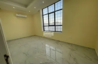 Apartment - 1 Bedroom - 2 Bathrooms for rent in Mohamed Bin Zayed City - Abu Dhabi