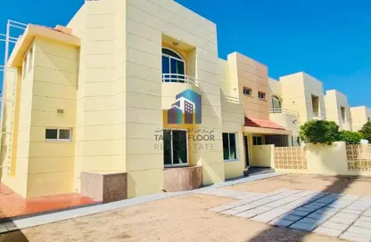 Villa - 4 Bedrooms - 5 Bathrooms for rent in Al Garhoud Villas - Al Garhoud - Dubai