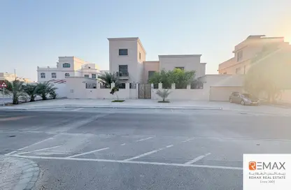 Villa - 6 Bedrooms - 7+ Bathrooms for sale in Shakhbout City - Abu Dhabi