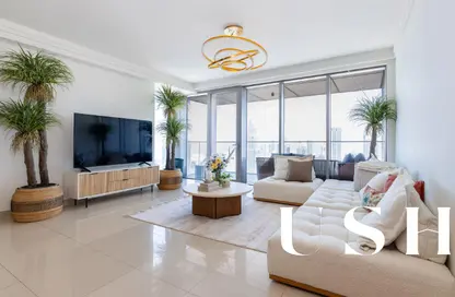Apartment - 3 Bedrooms - 3 Bathrooms for rent in Boulevard Point - Downtown Dubai - Dubai
