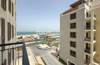 شقة - غرفة نوم - 1 حمام للايجار في لو بونت - لا مير - الجميرا - دبي